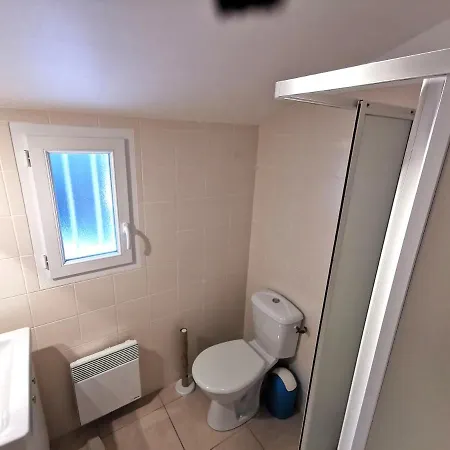 Ragounite - 500m De La Holiday home