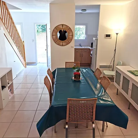 Ragounite - 500m De La Holiday home